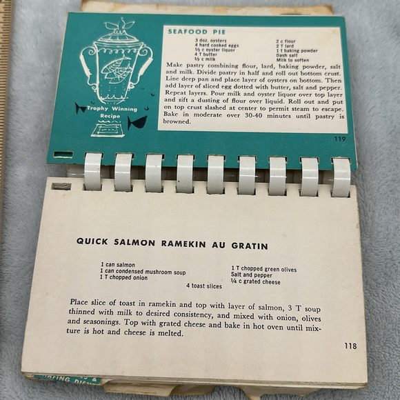 Vintage Recipes “From Nets to You” a log of fish recipes-Trophy & International - Picture 6 of 9